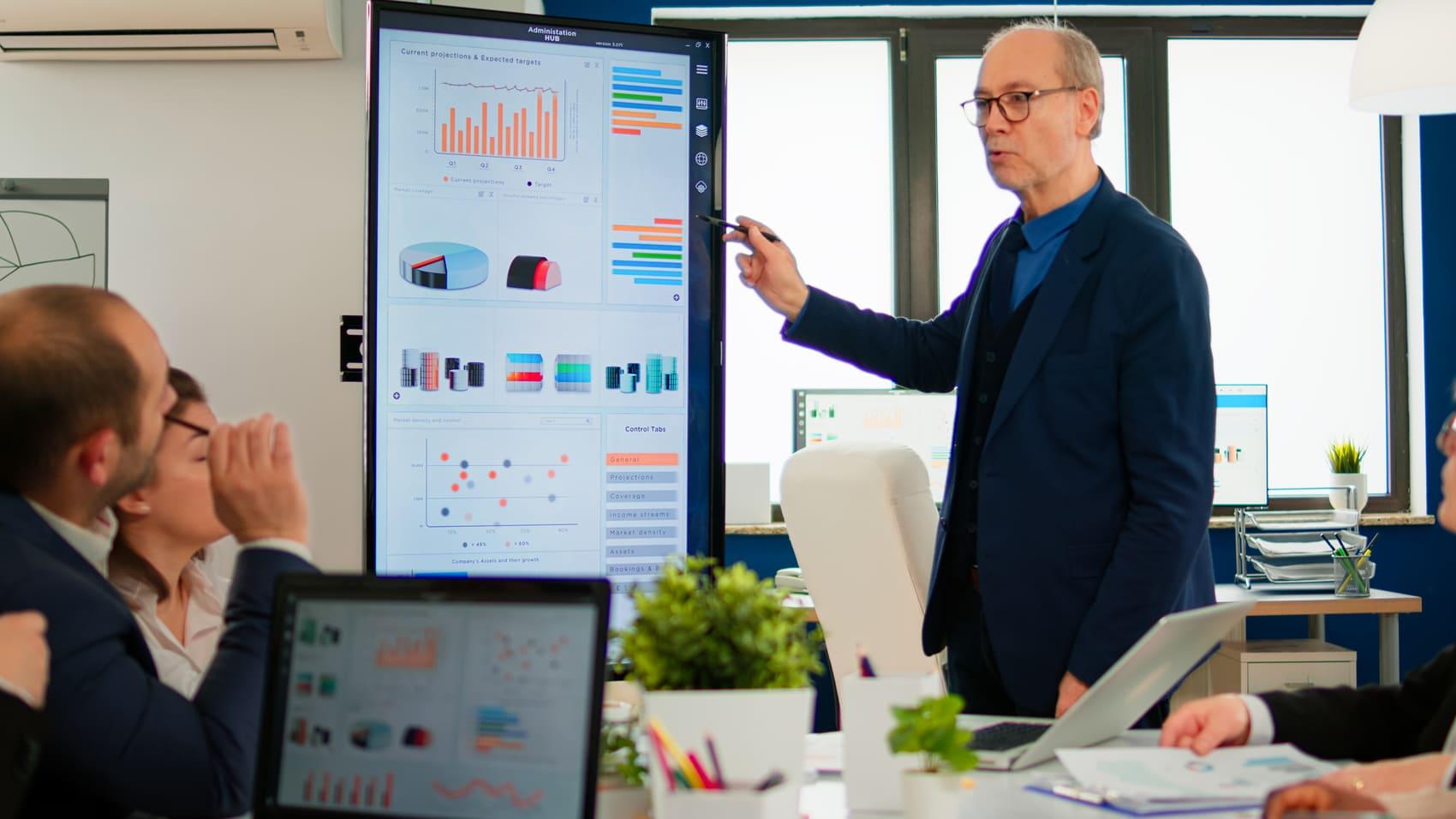 EmpathixHez: Diseña Gráficos Dinámicos y Visualmente Atractivos